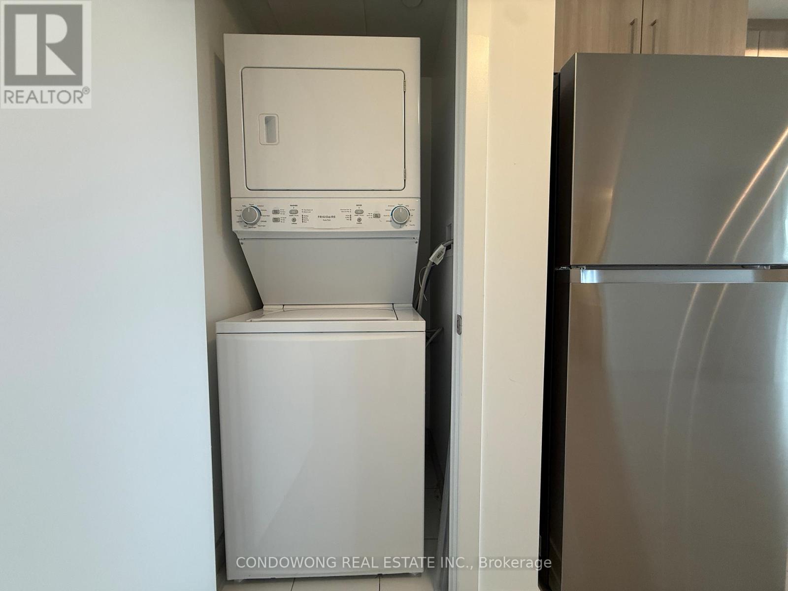 810 - 556 Marlee Avenue, Toronto, Ontario  M6B 0B1 - Photo 8 - W12993678