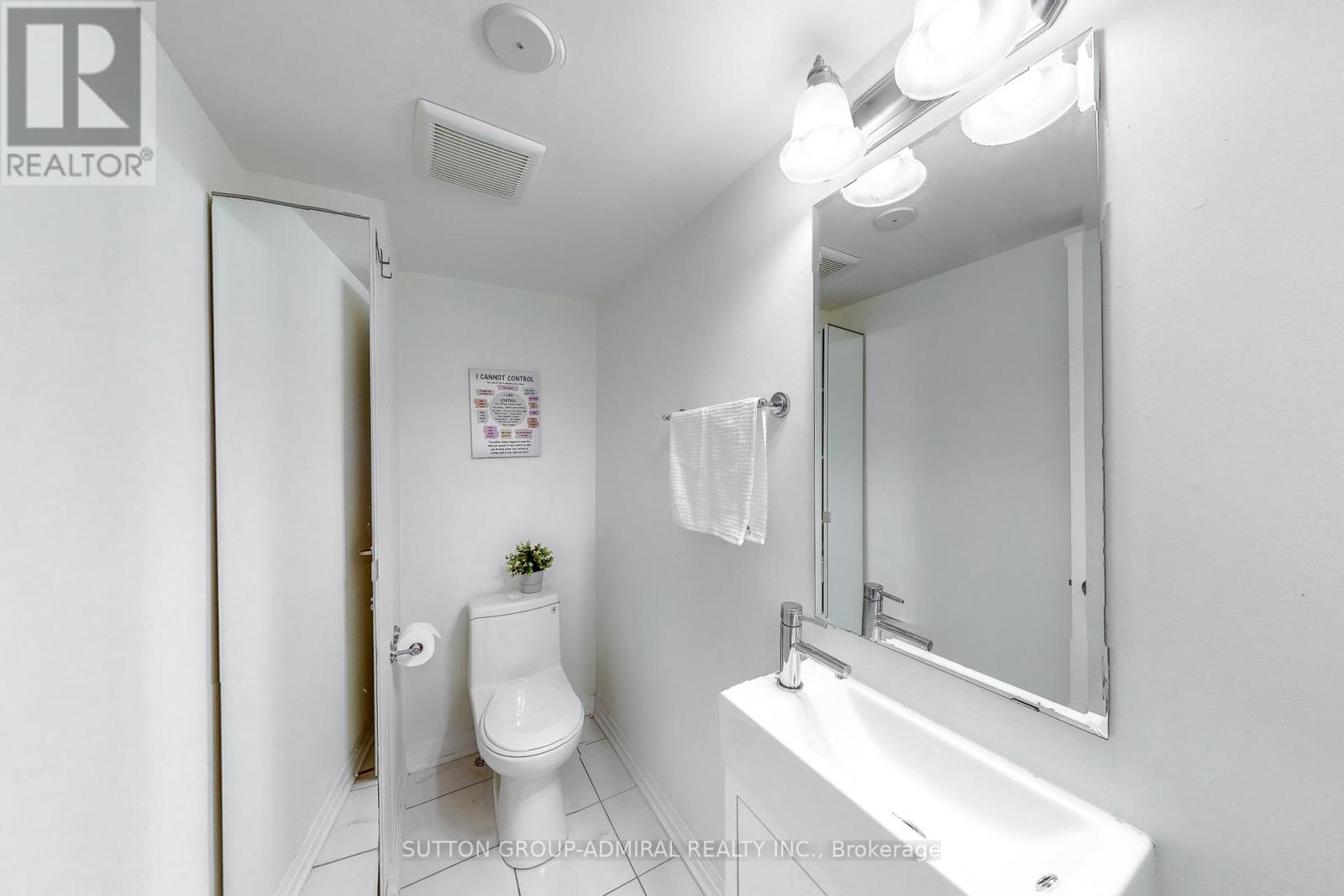 7 - 181 William Duncan Road, Toronto, Ontario  M3K 0B7 - Photo 12 - W12993680