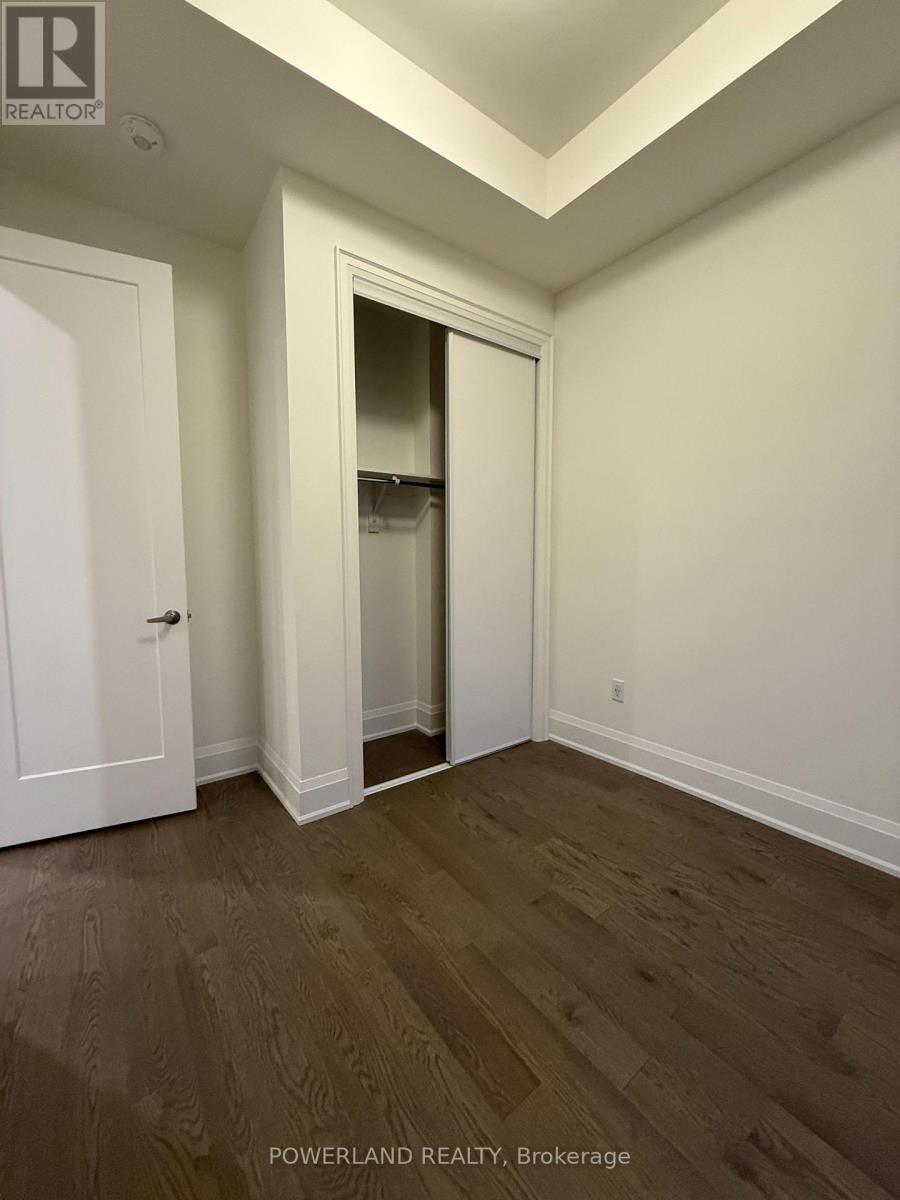 3301 Azam Way, Oakville, Ontario  L6M 5S2 - Photo 9 - W12993740