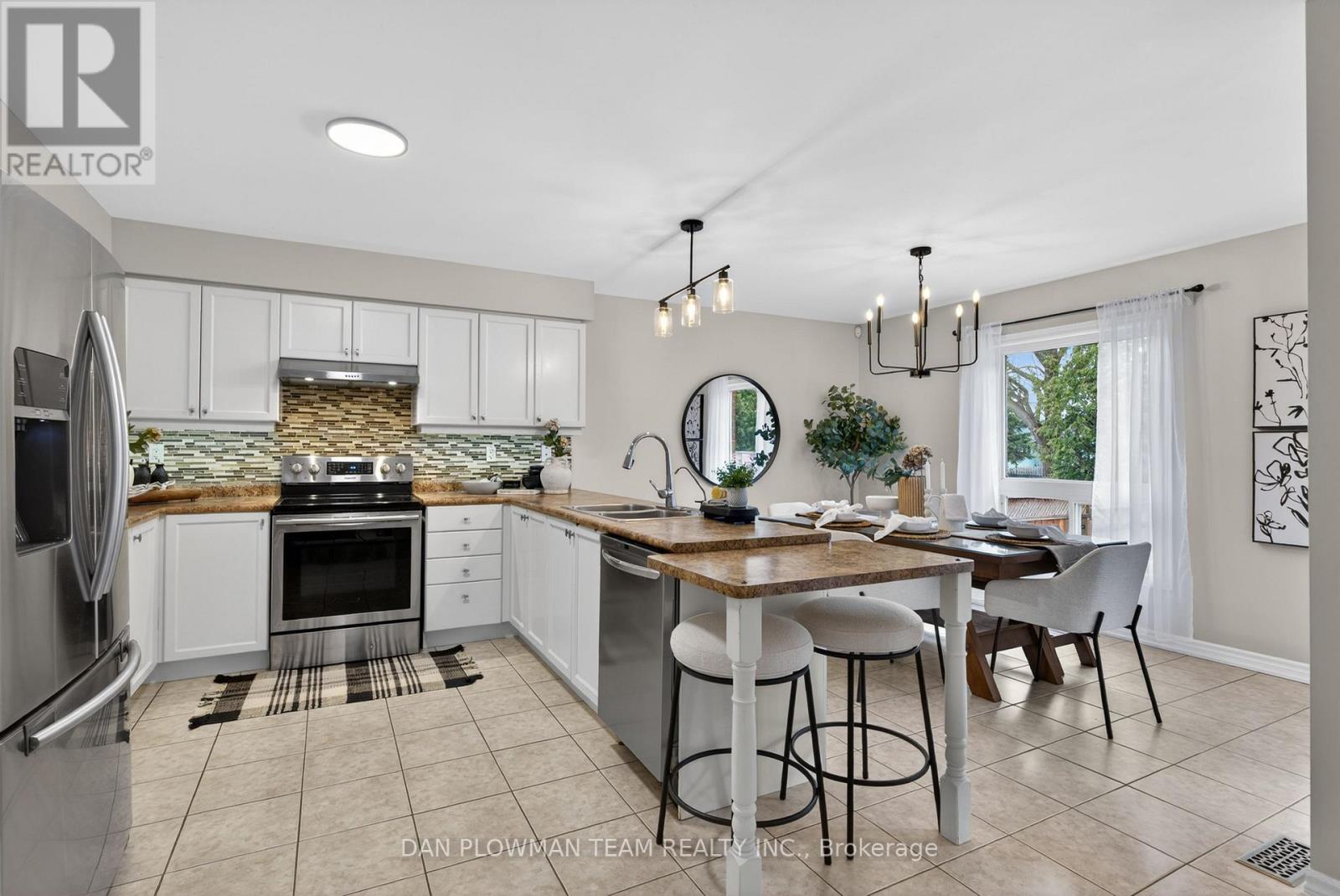 10 Springbank Road, Kawartha Lakes, Ontario  K0L 2W0 - Photo 12 - X12993684