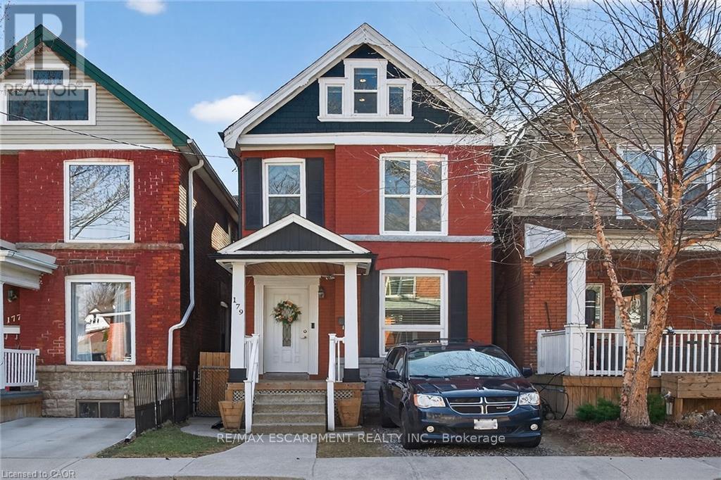 179 Burris Street, Hamilton, Ontario  L8M 2J7 - Photo 2 - X12993718