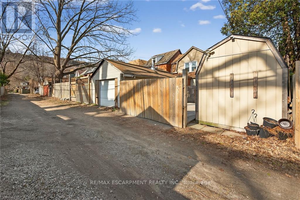 179 Burris Street, Hamilton, Ontario  L8M 2J7 - Photo 48 - X12993718