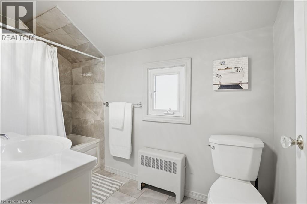 30 Harold Avenue, Welland, Ontario  L3B 1J5 - Photo 17 - 40820427