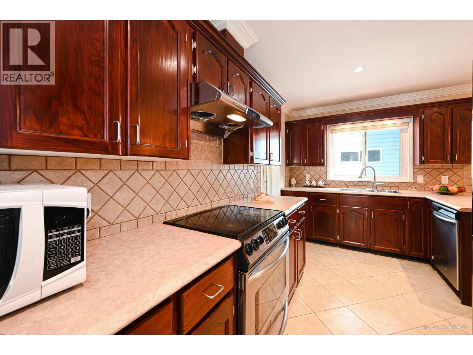 2845 Mccoomb Drive, Coquitlam, British Columbia  V3B 6L2 - Photo 15 - R3110433