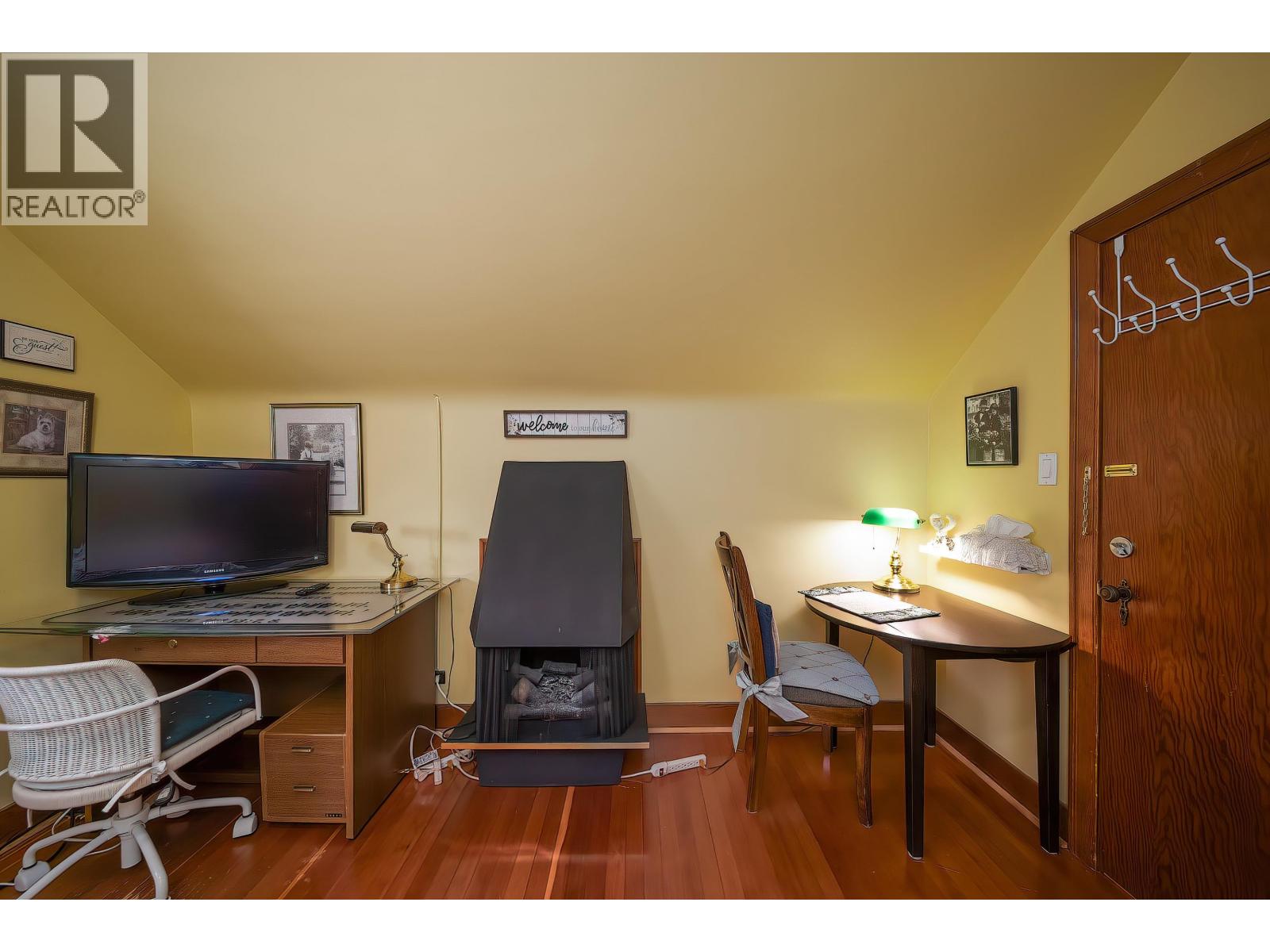 1320 Tenth Avenue, New Westminster, British Columbia  V3M 3H9 - Photo 24 - R3110813