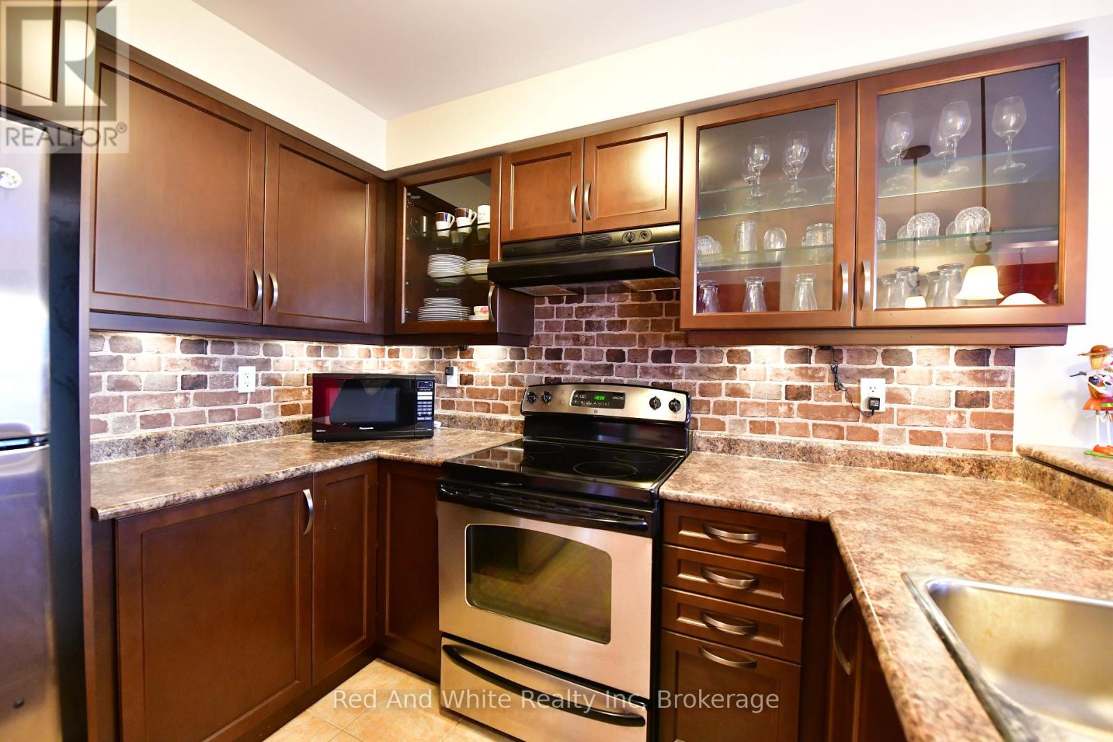 94 Shallow Creek Road, Woolwich, Ontario  N0B 1M0 - Photo 10 - X12993766