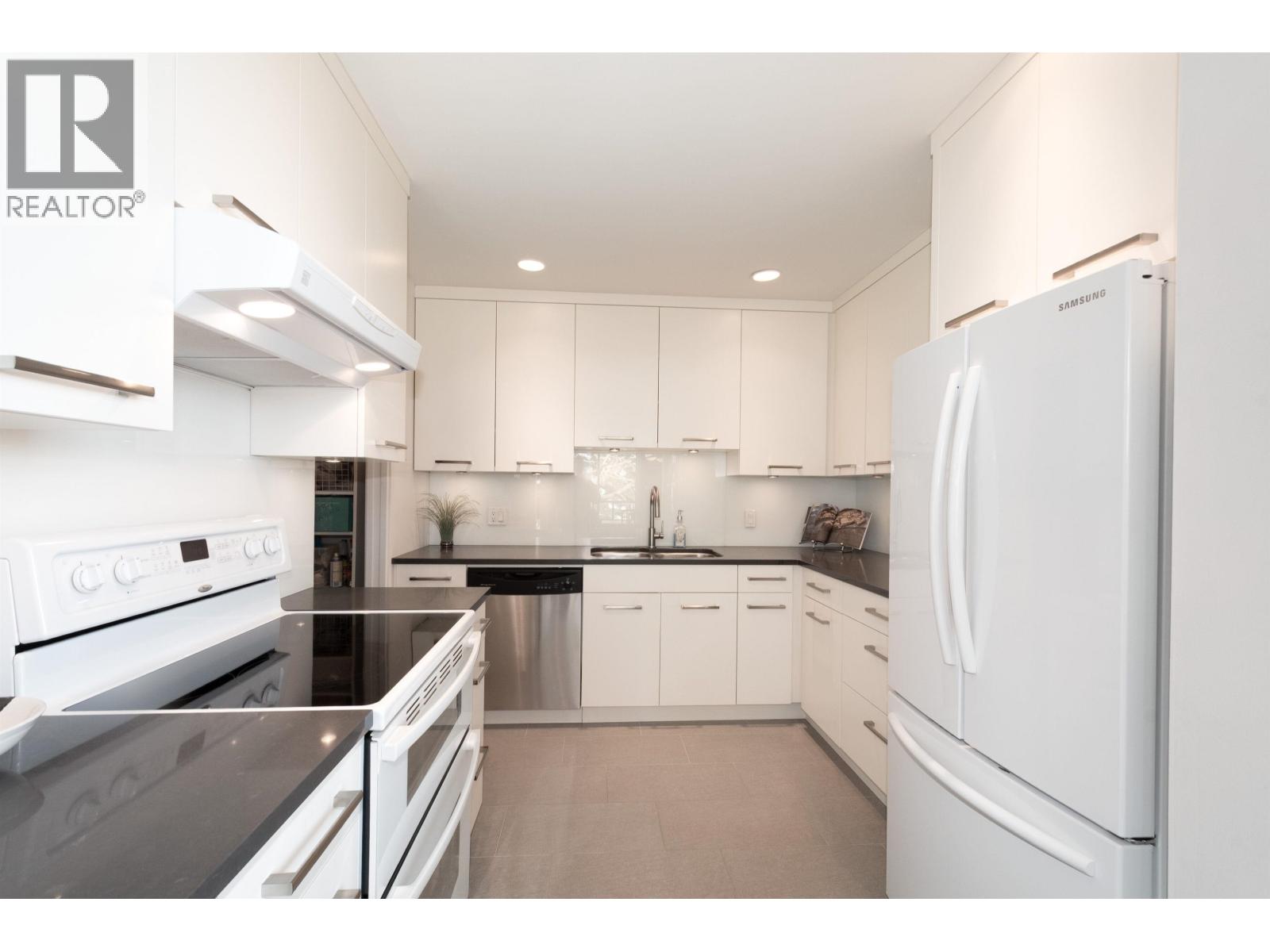 114 1420 Duchess Avenue, West Vancouver, British Columbia  V7T 1H8 - Photo 18 - R3110763