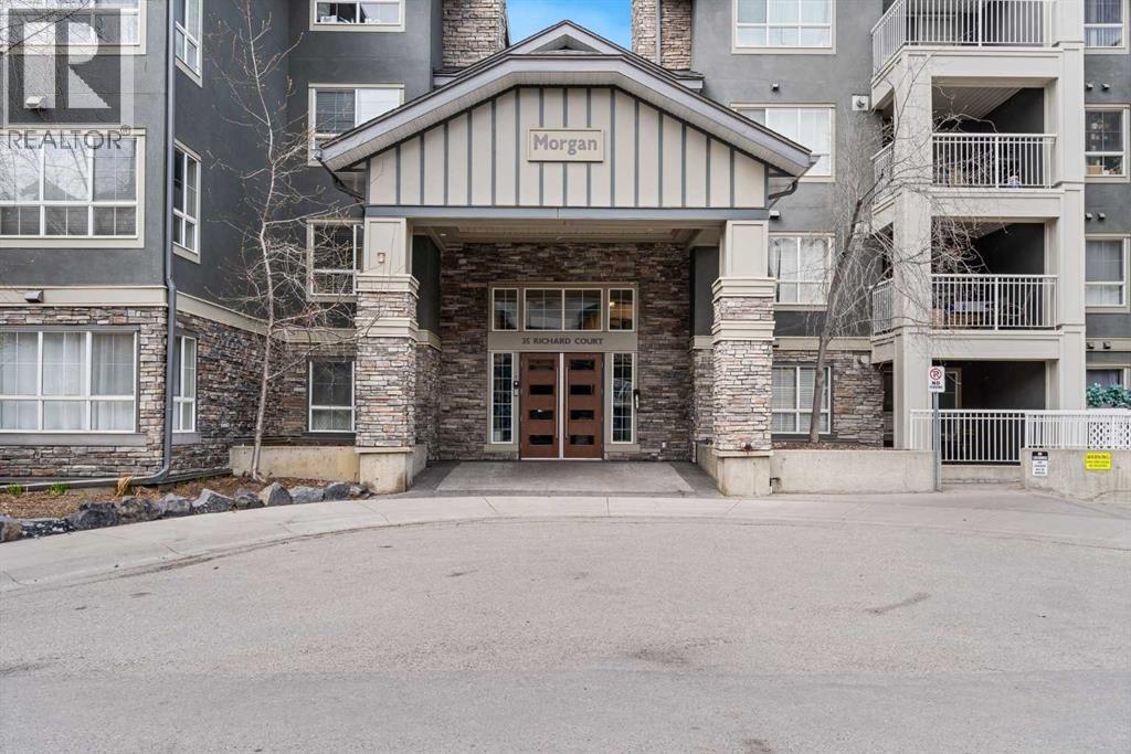 113, 35 Richard Court Sw, Calgary, Alberta  T3E 7N9 - Photo 2 - A2295134