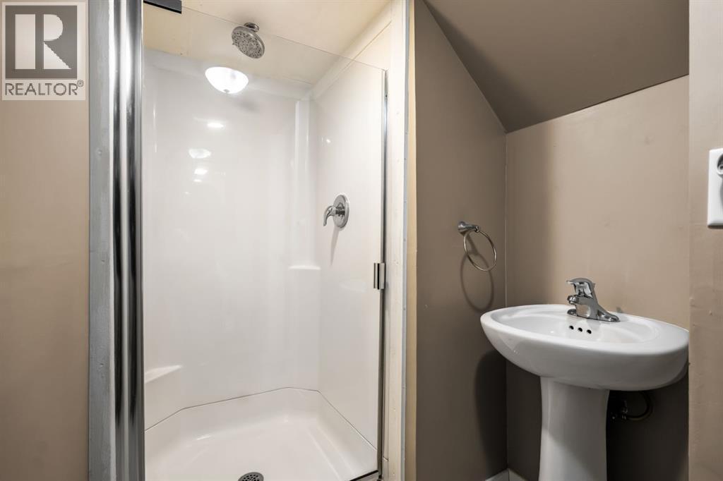 338 Georgian Villas Ne, Calgary, Alberta  T2A 7E2 - Photo 25 - A2299701