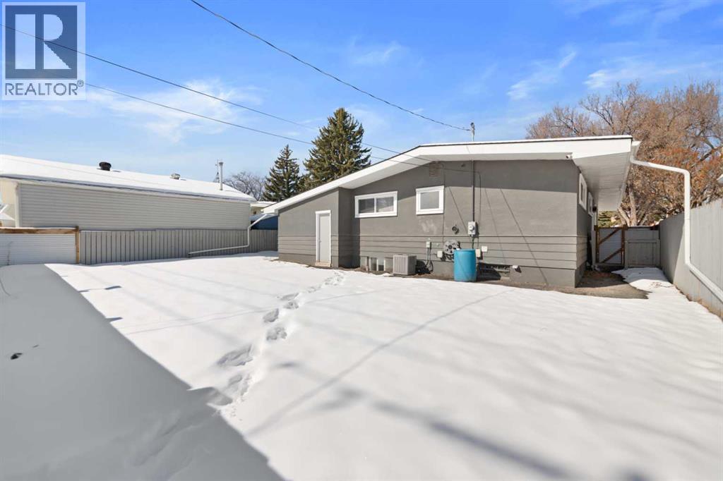 38 Westwood Drive SW, Calgary, Alberta  T3C 2V7 - Photo 36 - A2299811