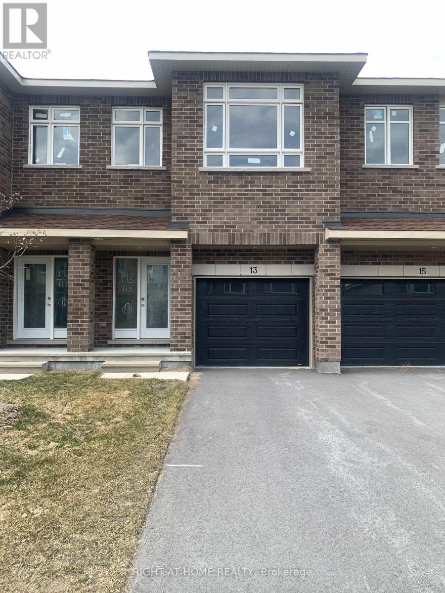 13 WYLIE WAY, Carleton Place, Ontario