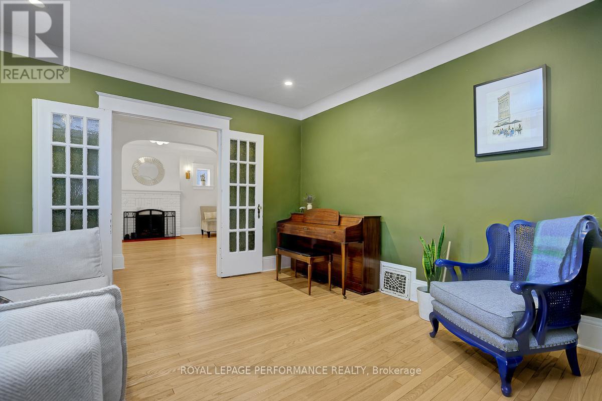 824 Fisher Avenue, Ottawa, Ontario K1Z 6P2 - Photo 13 - X12993770