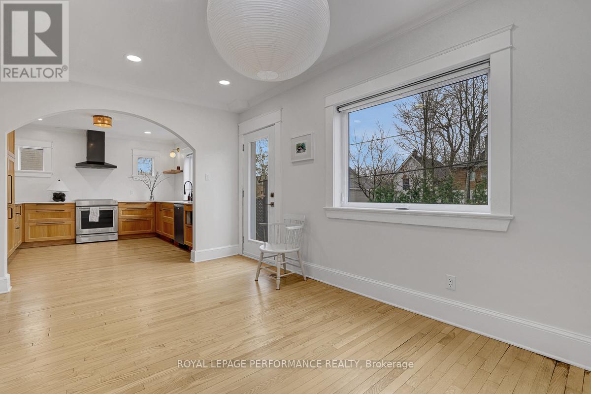 824 Fisher Avenue, Ottawa, Ontario K1Z 6P2 - Photo 17 - X12993770