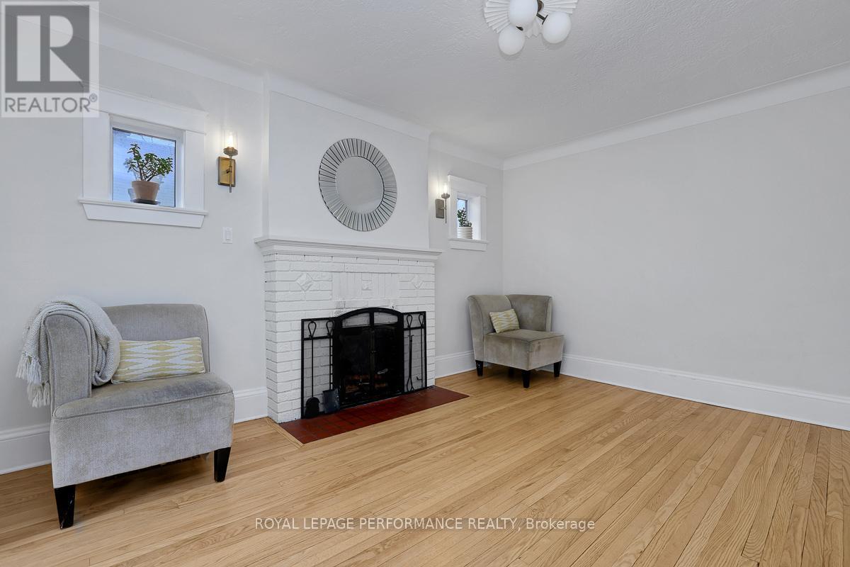 824 Fisher Avenue, Ottawa, Ontario K1Z 6P2 - Photo 5 - X12993770