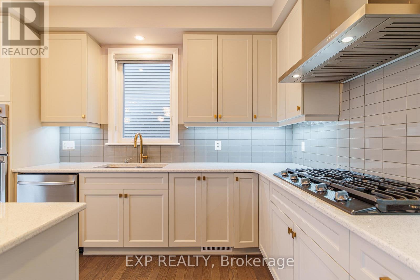 896 Sendero Way, Ottawa, Ontario  K2S 2W8 - Photo 15 - X12993782