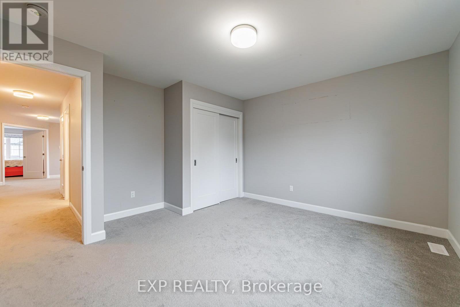 896 Sendero Way, Ottawa, Ontario  K2S 2W8 - Photo 32 - X12993782