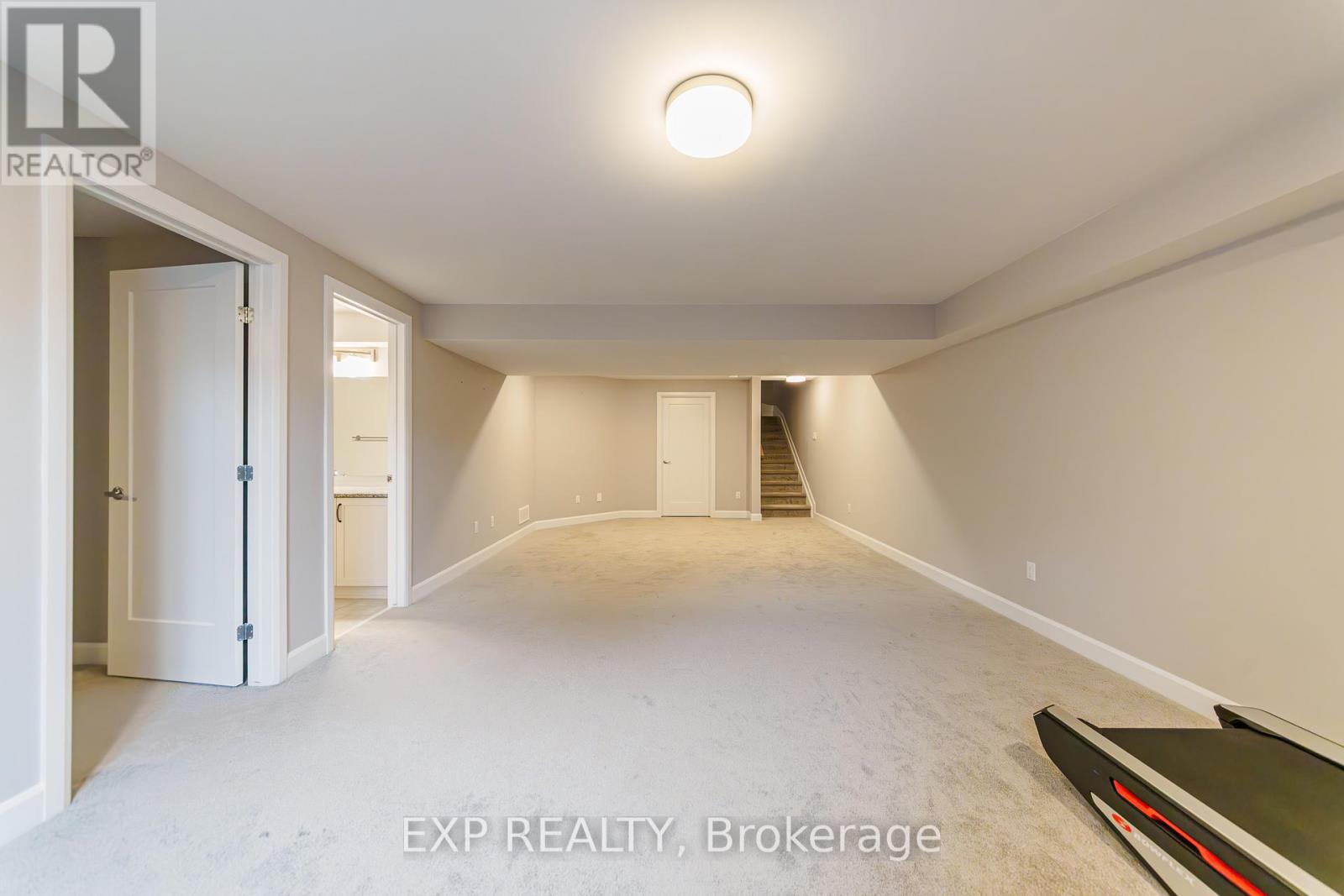 896 Sendero Way, Ottawa, Ontario  K2S 2W8 - Photo 35 - X12993782