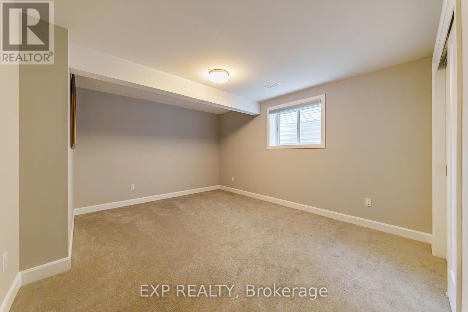 896 Sendero Way, Ottawa, Ontario  K2S 2W8 - Photo 37 - X12993782