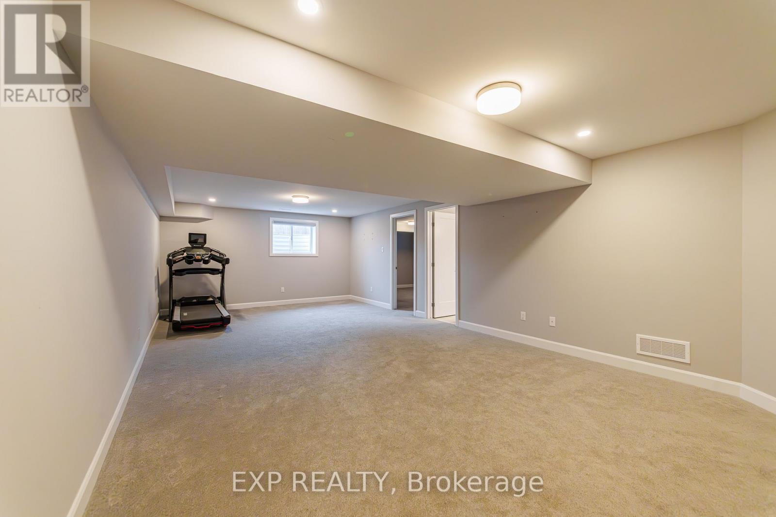 896 Sendero Way, Ottawa, Ontario  K2S 2W8 - Photo 39 - X12993782