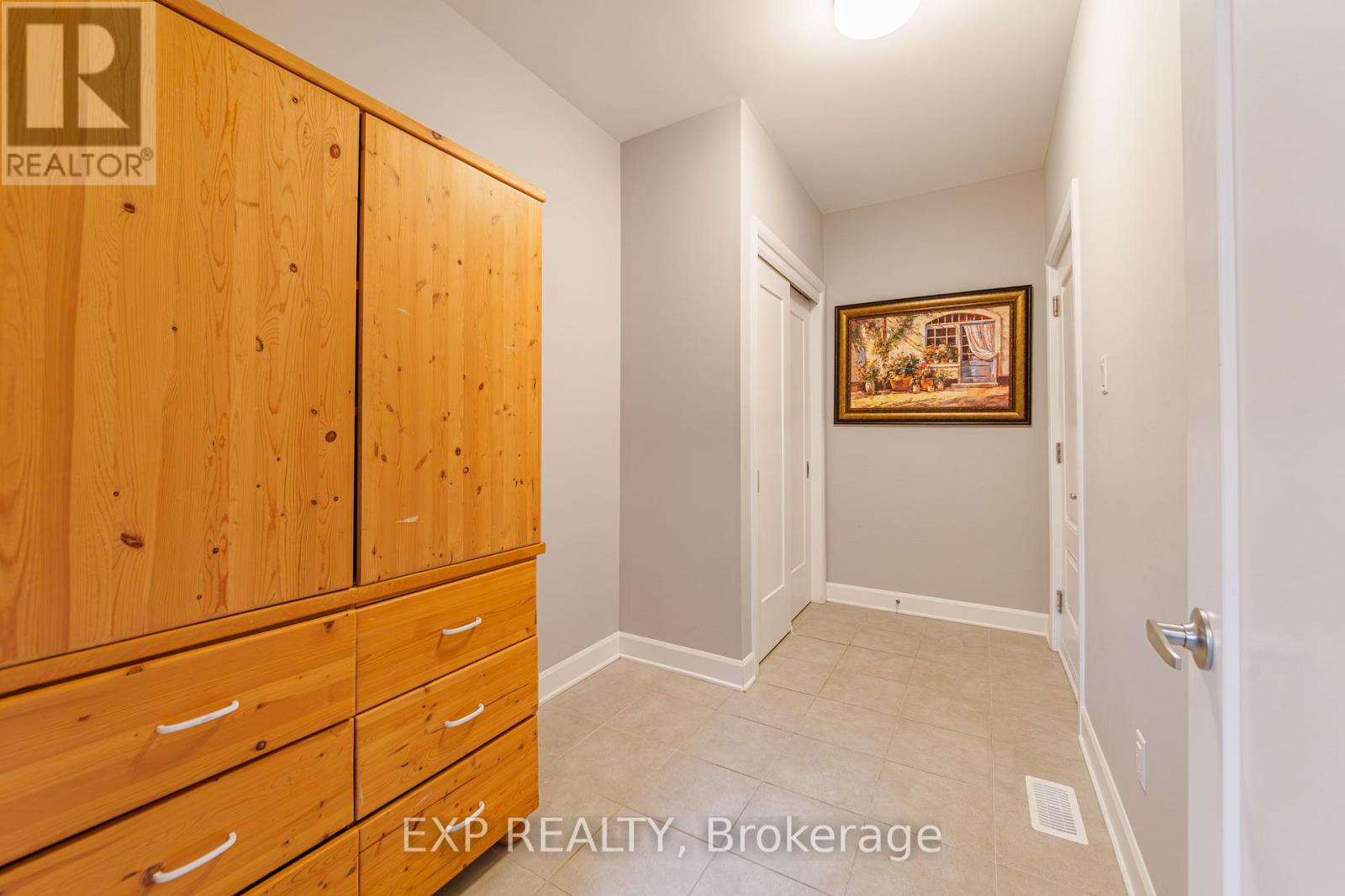 896 Sendero Way, Ottawa, Ontario  K2S 2W8 - Photo 5 - X12993782