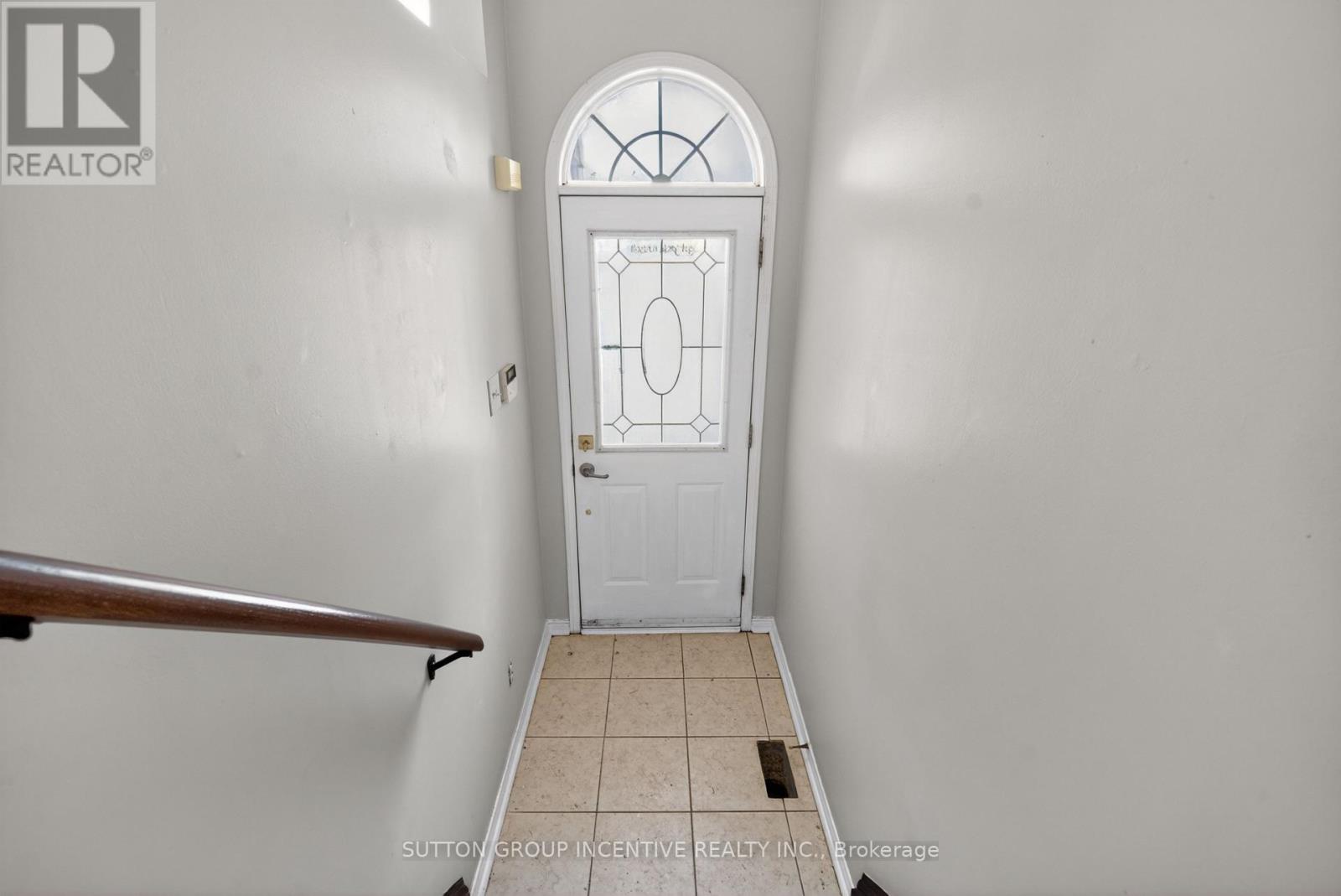 1410 Forest Street, Innisfil, Ontario  L9S 4Y4 - Photo 2 - N12984218