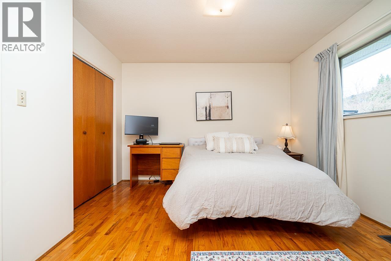 1634 Ross Road, North Vancouver, British Columbia  V7J 1V4 - Photo 15 - R3110908