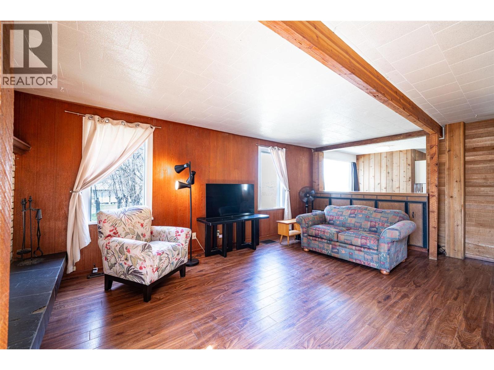 10091 6 Highway, Coldstream, British Columbia  V1B 3B6 - Photo 13 - 10378604