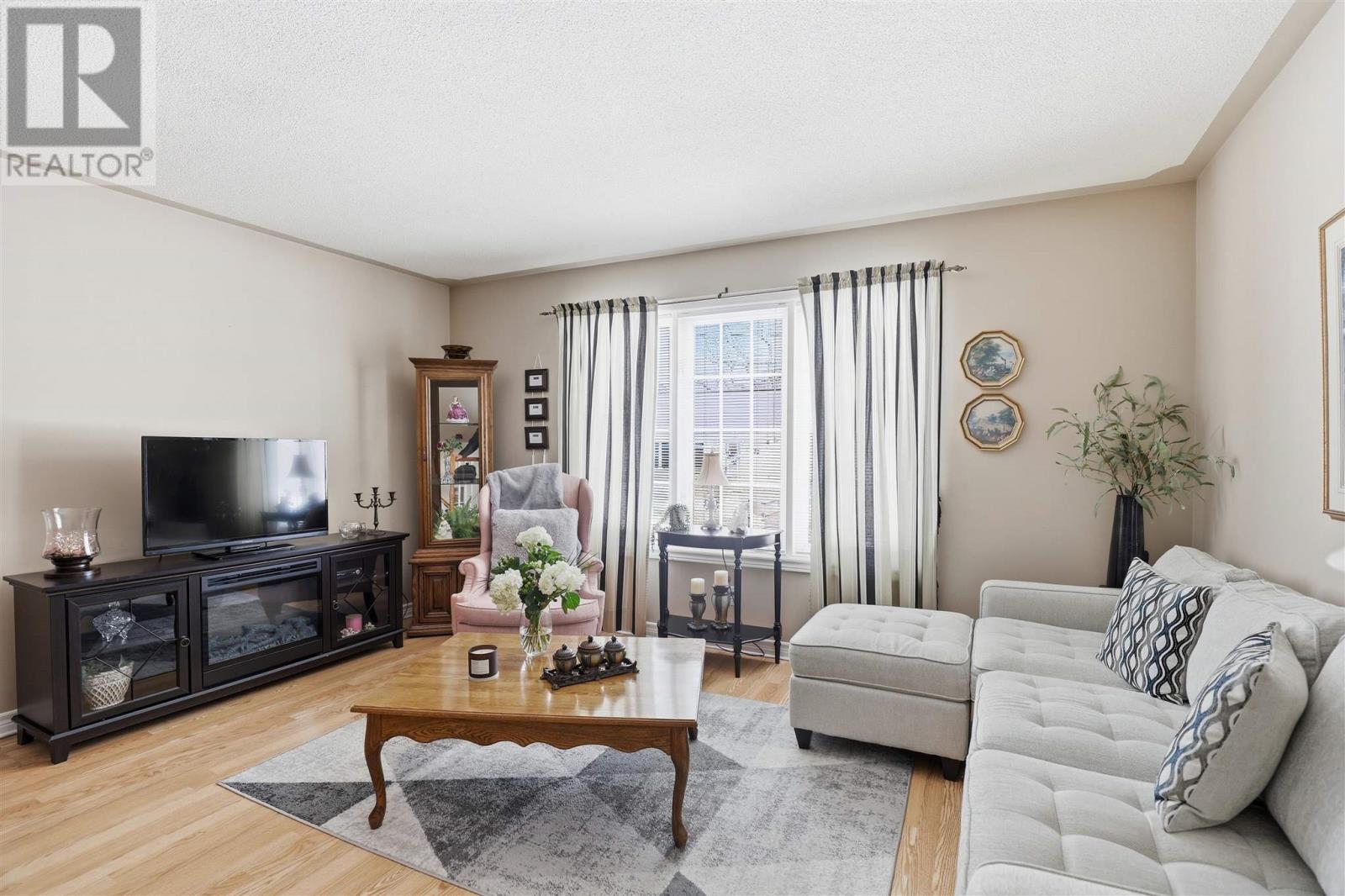 31 Hawthorne Ave, Sault Ste. Marie, Ontario  P6B 1C6 - Photo 5 - SM260677