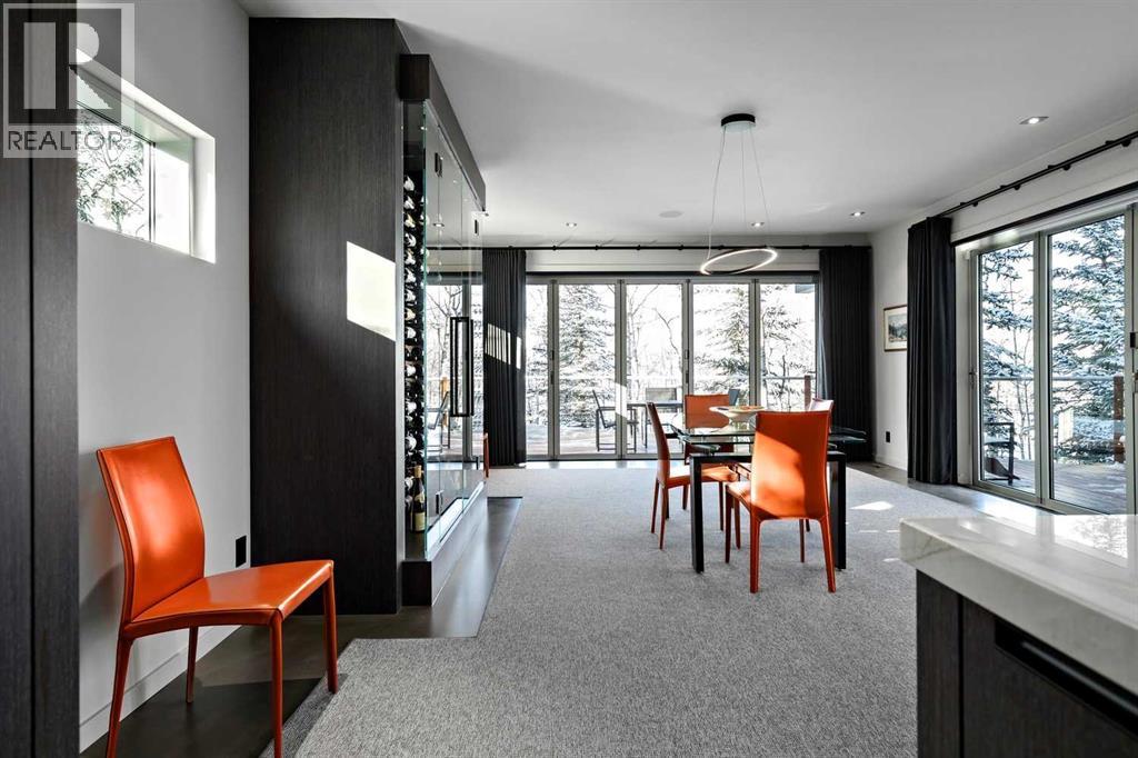 25 Posthill Drive Sw, Calgary, Alberta  T3H 0A8 - Photo 9 - A2281353