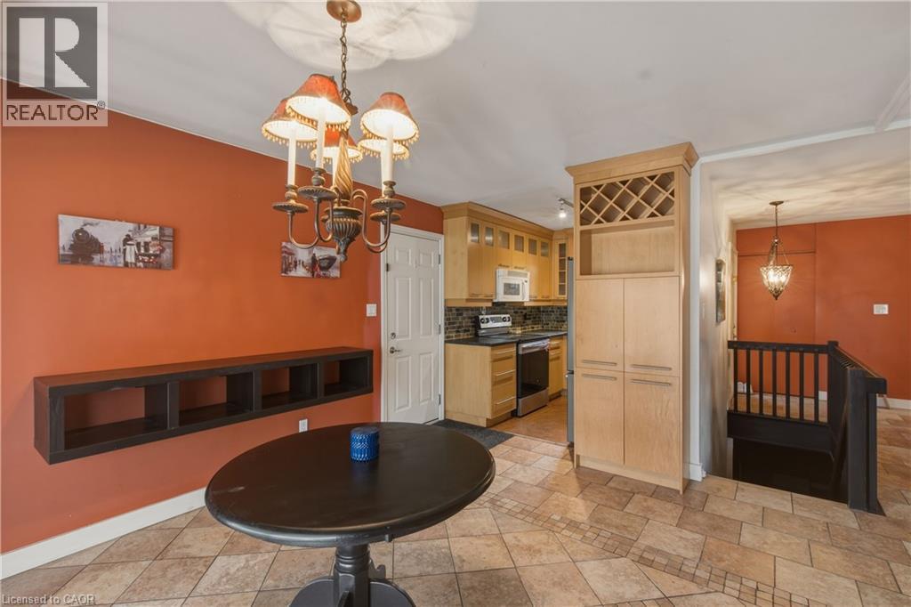 22 Westaway Place, Hamilton, Ontario  L9C 2G1 - Photo 7 - 40820007