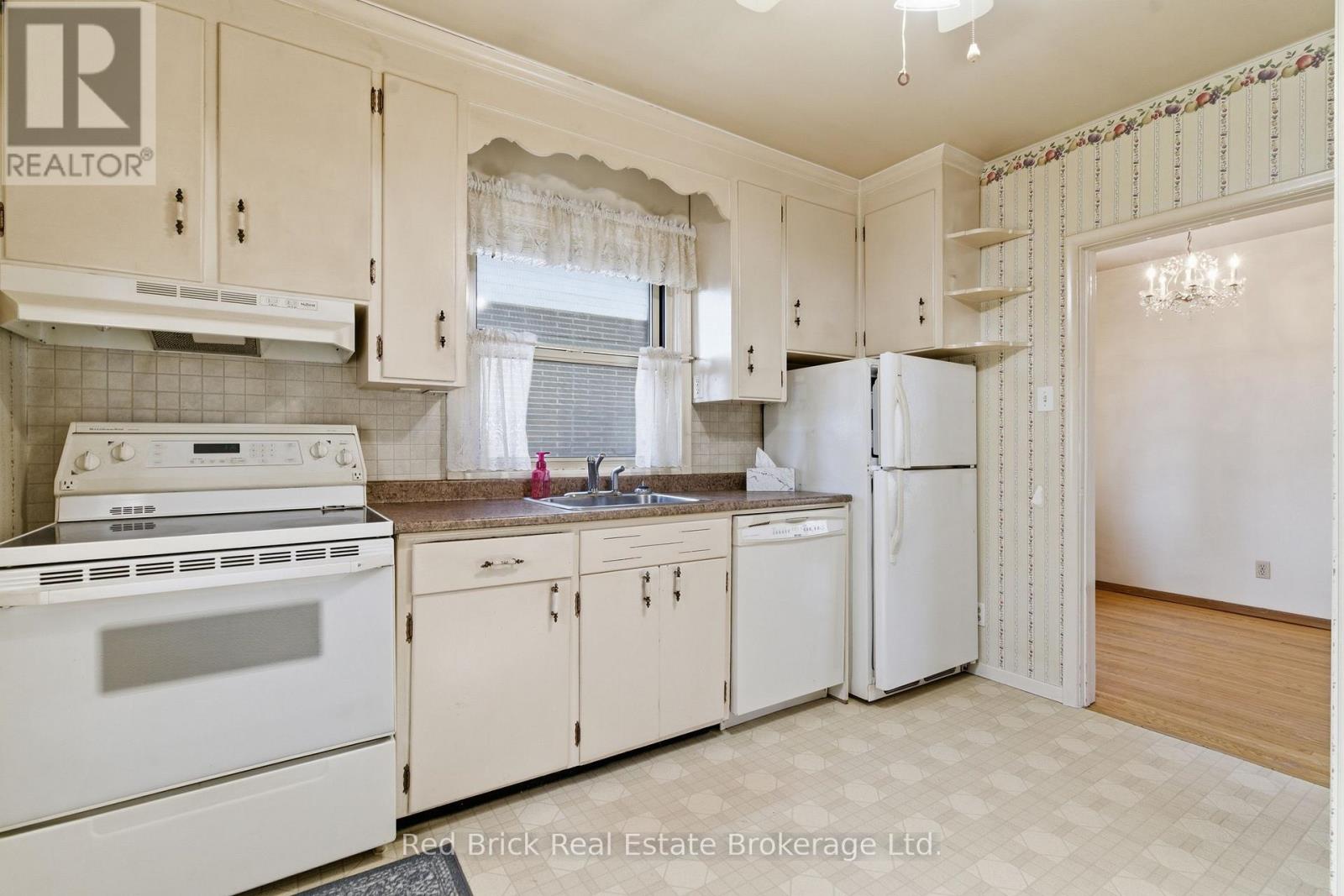 38 Dumbarton Street, Guelph, Ontario  N1E 3T3 - Photo 15 - X12990908