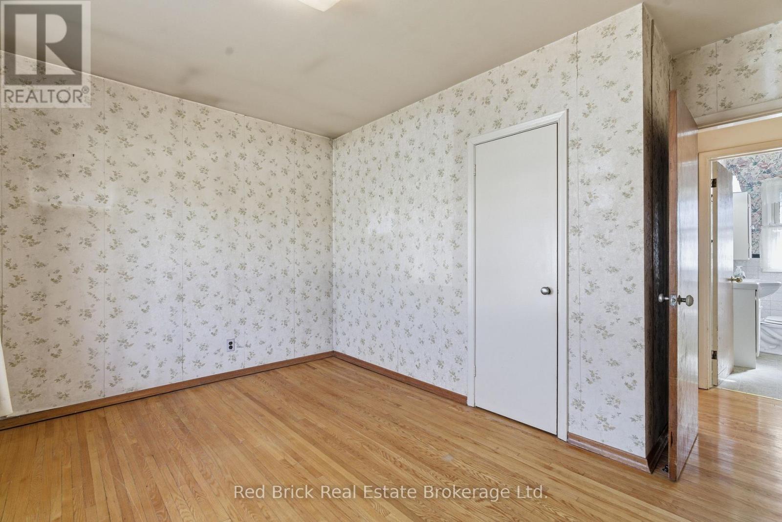 38 Dumbarton Street, Guelph, Ontario  N1E 3T3 - Photo 24 - X12990908