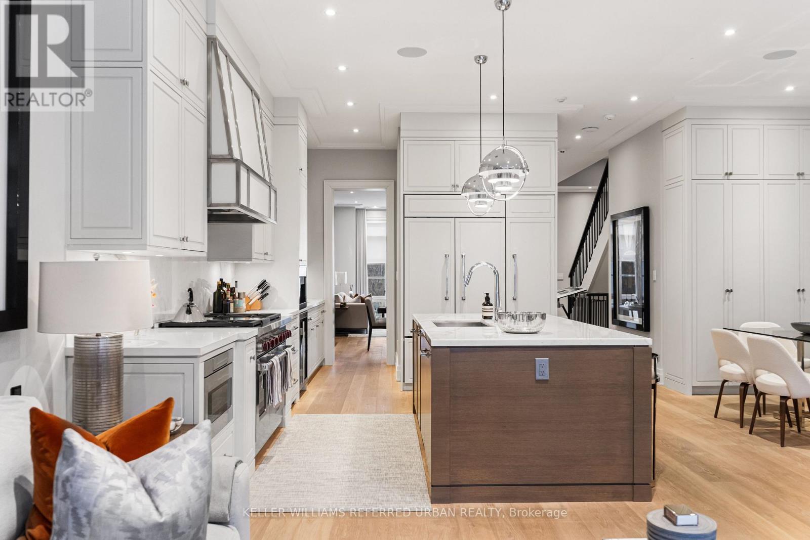 130 B Farnham Avenue, Toronto, Ontario  M4V 1H4 - Photo 19 - C12964354