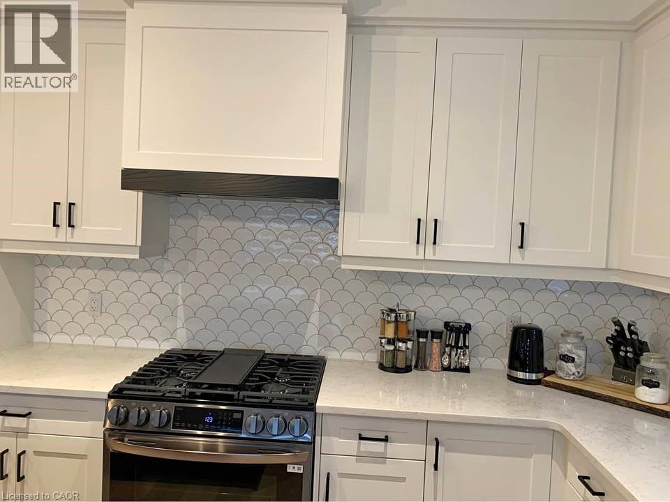 78 O J Gaffney Drive, Stratford, Ontario  N5A 0K9 - Photo 3 - 40820483