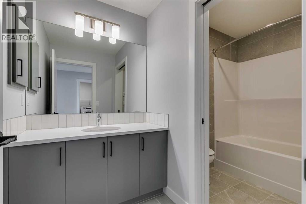 31 Creekstone Green SW, Calgary, Alberta  T2X 6H6 - Photo 34 - A2284189