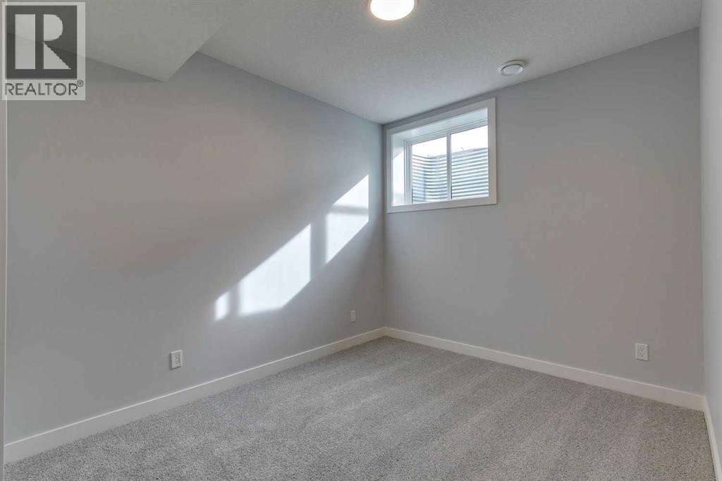 31 Creekstone Green SW, Calgary, Alberta  T2X 6H6 - Photo 46 - A2284189