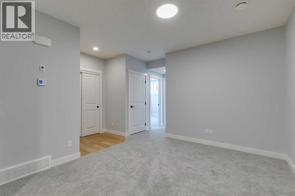 31 Creekstone Green SW, Calgary, Alberta  T2X 6H6 - Photo 37 - A2284189