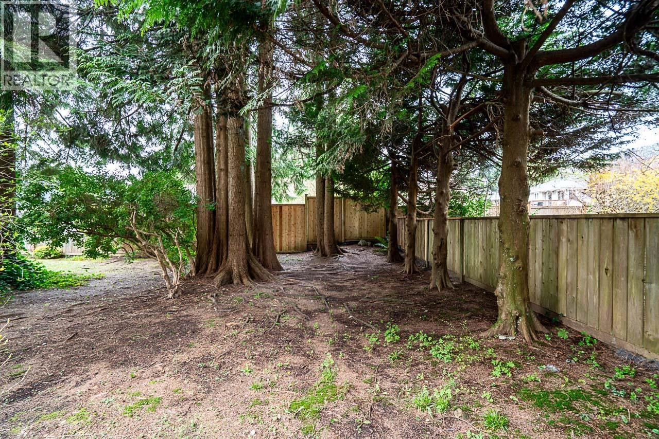 1634 Ross Road, North Vancouver, British Columbia  V7J 1V4 - Photo 34 - R3110908