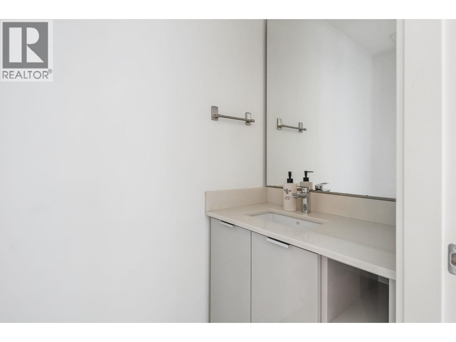 Th4 128 E 8th Street, North Vancouver, British Columbia V7L 0H2 - Photo 32 - R3110912