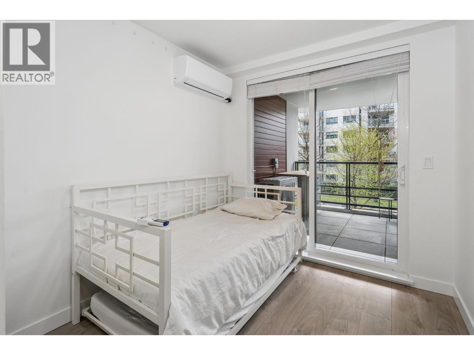 Th4 128 E 8th Street, North Vancouver, British Columbia V7L 0H2 - Photo 13 - R3110912