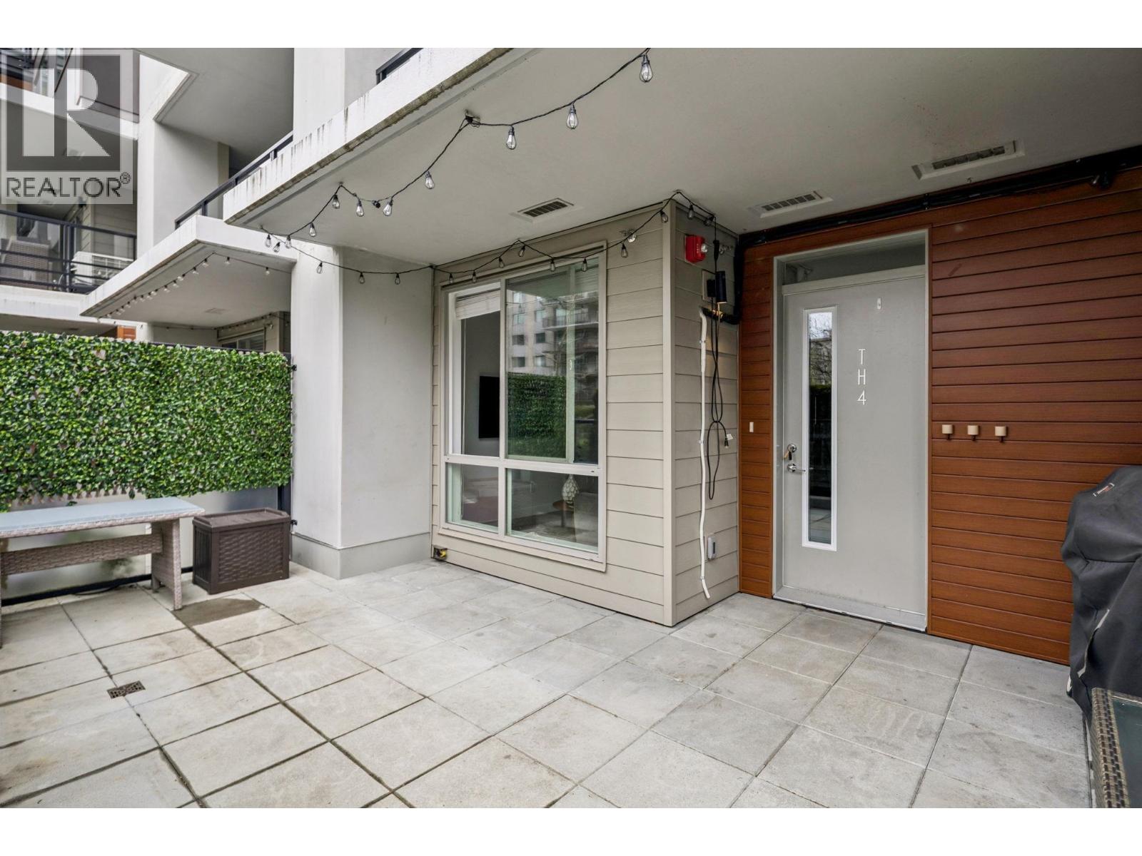 Th4 128 E 8th Street, North Vancouver, British Columbia V7L 0H2 - Photo 10 - R3110912