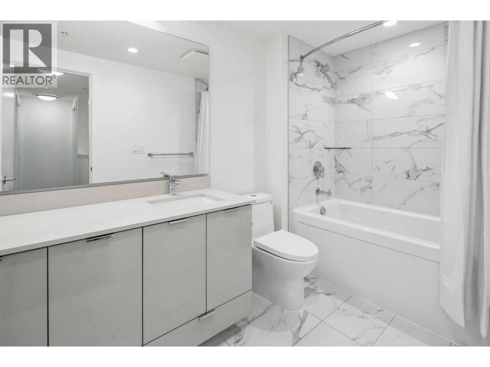 Th4 128 E 8th Street, North Vancouver, British Columbia V7L 0H2 - Photo 12 - R3110912