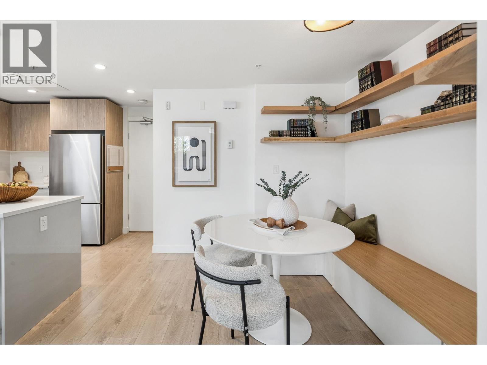 Th4 128 E 8th Street, North Vancouver, British Columbia V7L 0H2 - Photo 7 - R3110912