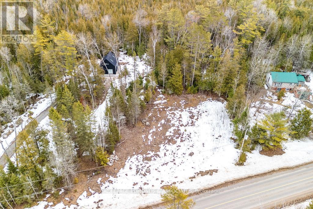 00 Rapid Road, Whitewater Region, Ontario K0J 2L0 - Photo 2 - X12993818