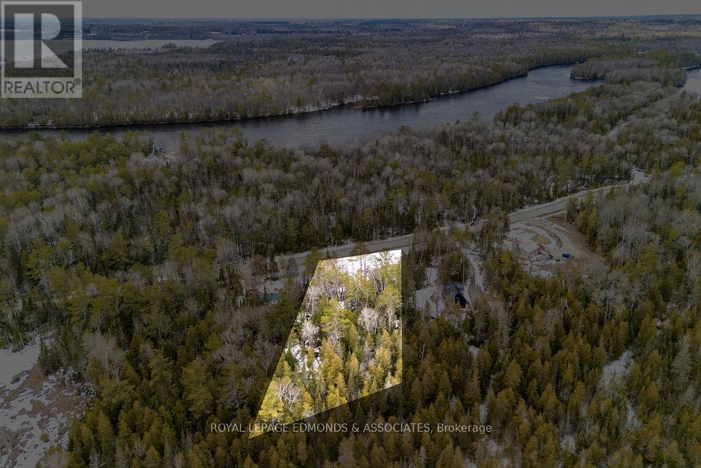 00 Rapid Road, Whitewater Region, Ontario K0J 2L0 - Photo 3 - X12993818