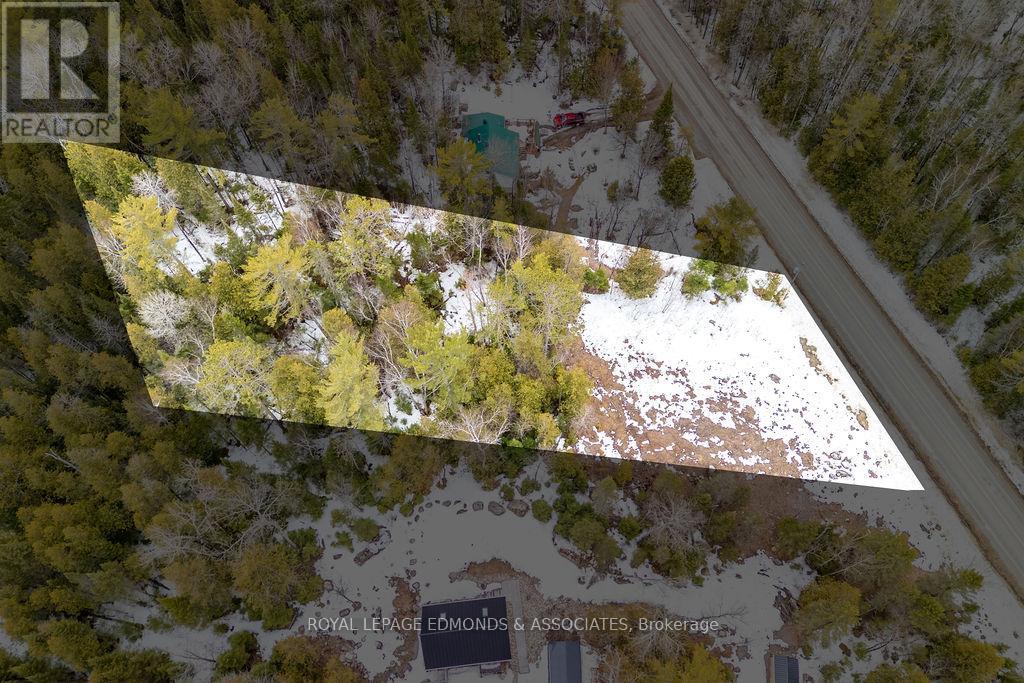 00 Rapid Road, Whitewater Region, Ontario K0J 2L0 - Photo 5 - X12993818