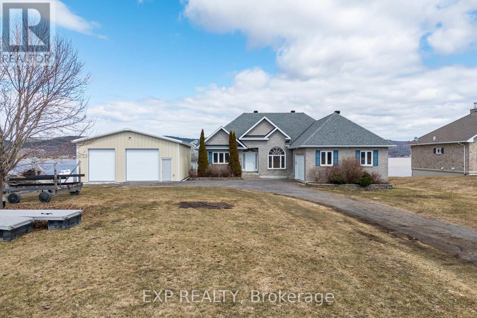 15 Rue Haute Rive Street, Alfred And Plantagenet, Ontario  K0B 1J0 - Photo 2 - X12993796