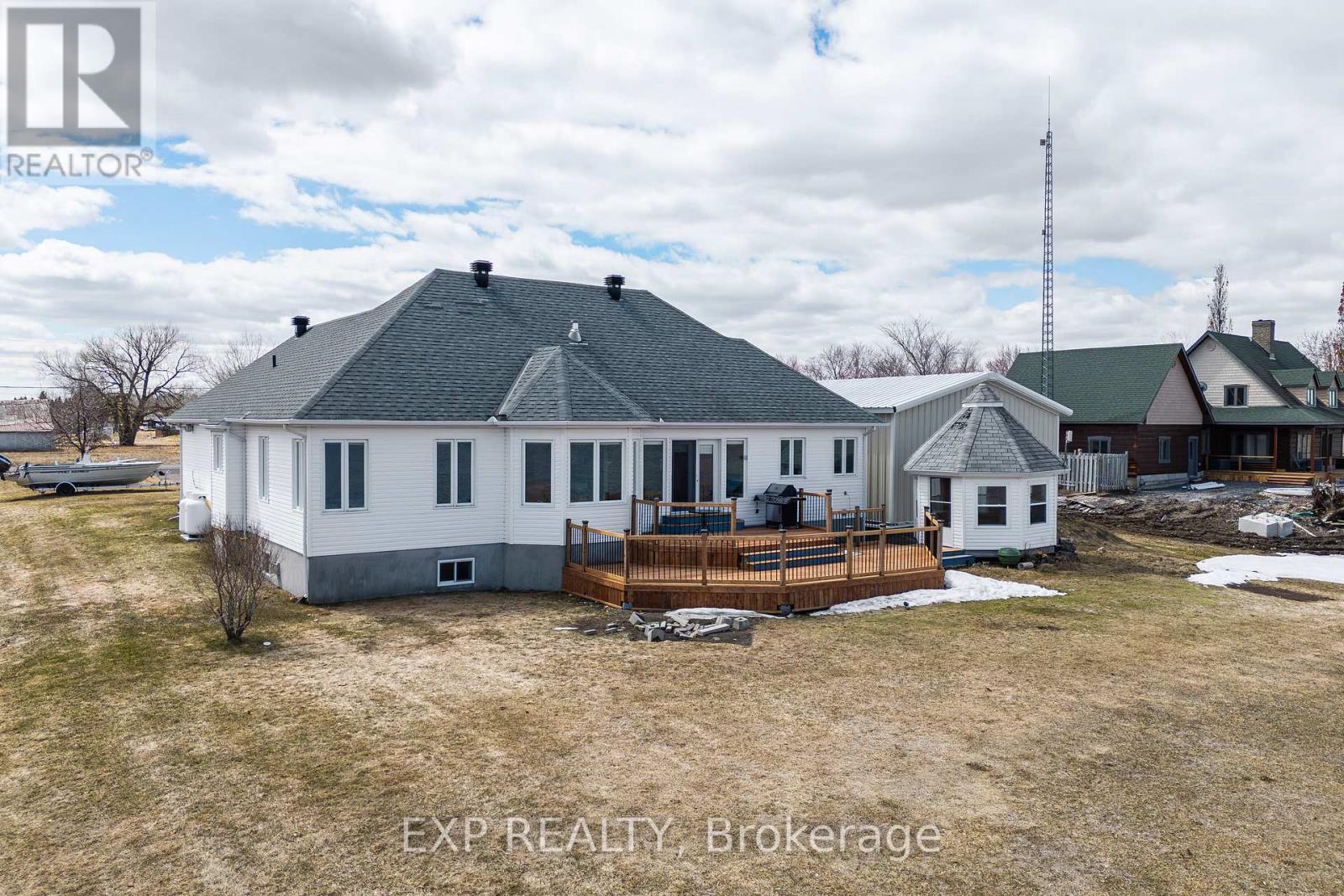 15 Rue Haute Rive Street, Alfred And Plantagenet, Ontario  K0B 1J0 - Photo 39 - X12993796