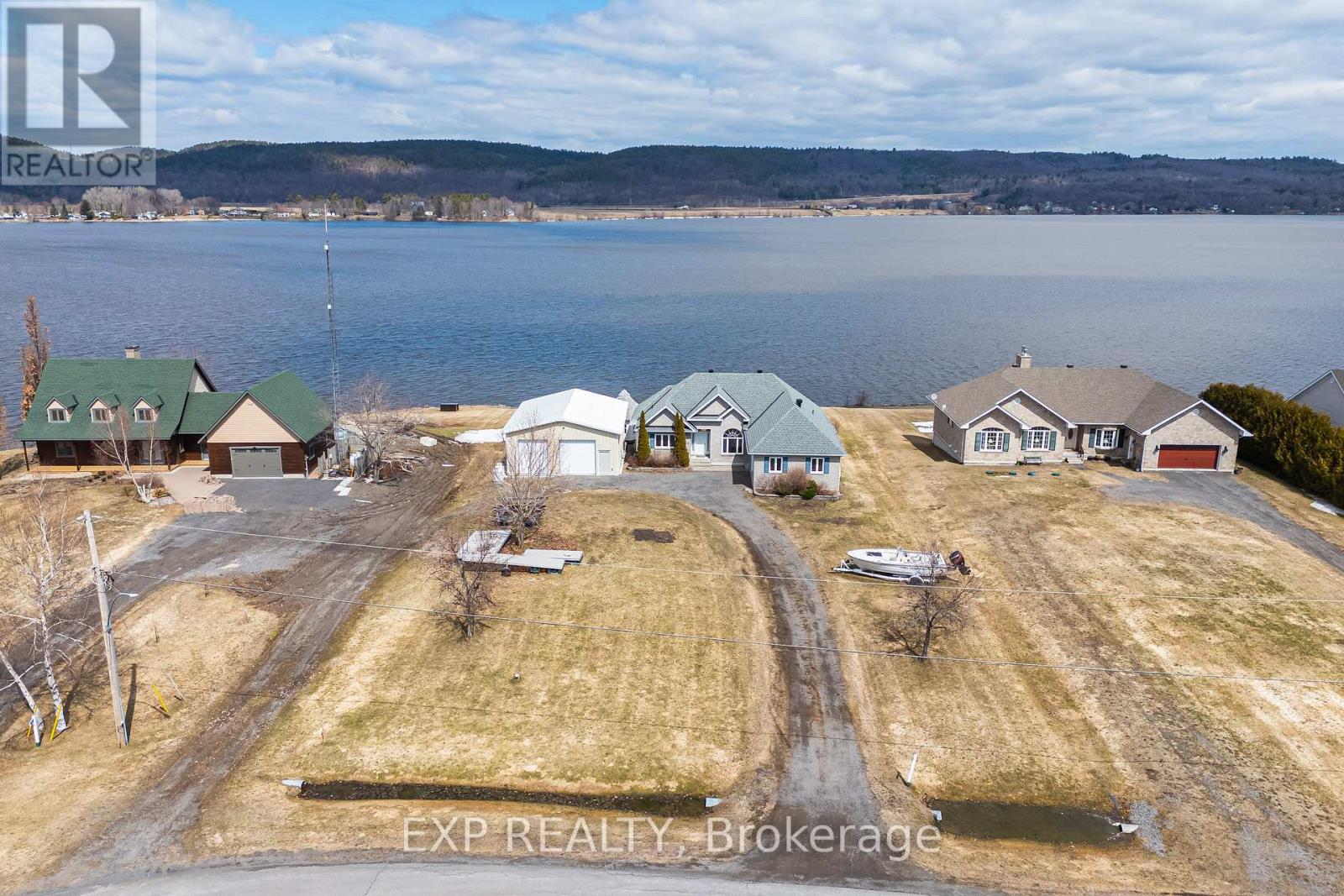 15 Rue Haute Rive Street, Alfred And Plantagenet, Ontario  K0B 1J0 - Photo 41 - X12993796