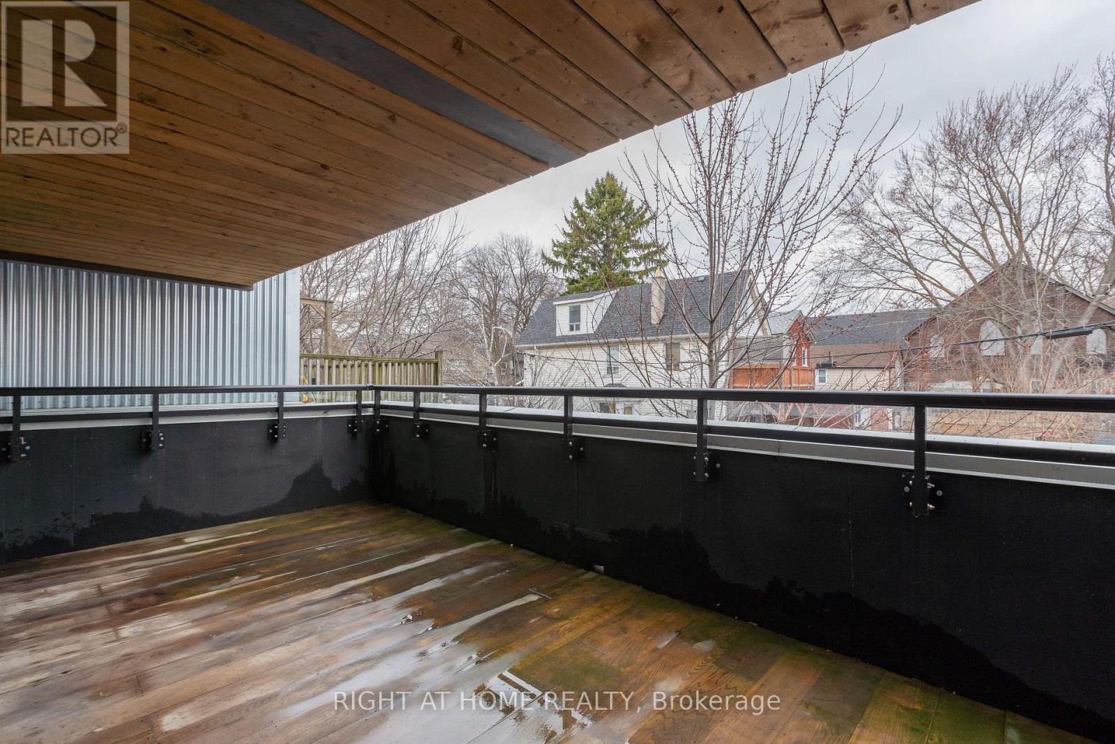 201 - 1598 Queen Street E, Toronto, Ontario M4L 1E5 - Photo 5 - E12993840